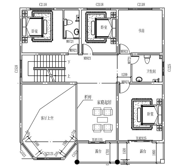 带车库三间复式三层楼房设计图，外观精致、大方